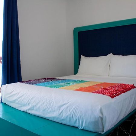 Esduma La Perla Hotel 女人岛 外观 照片